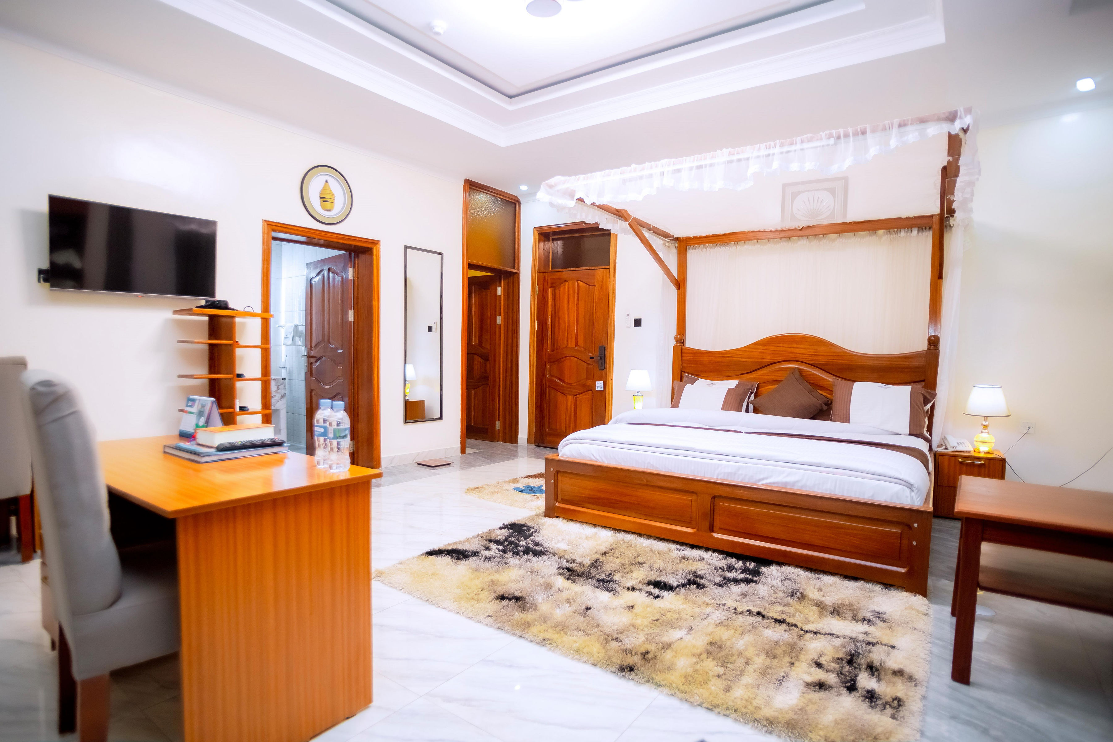 Accommodation - Thumbnail 2