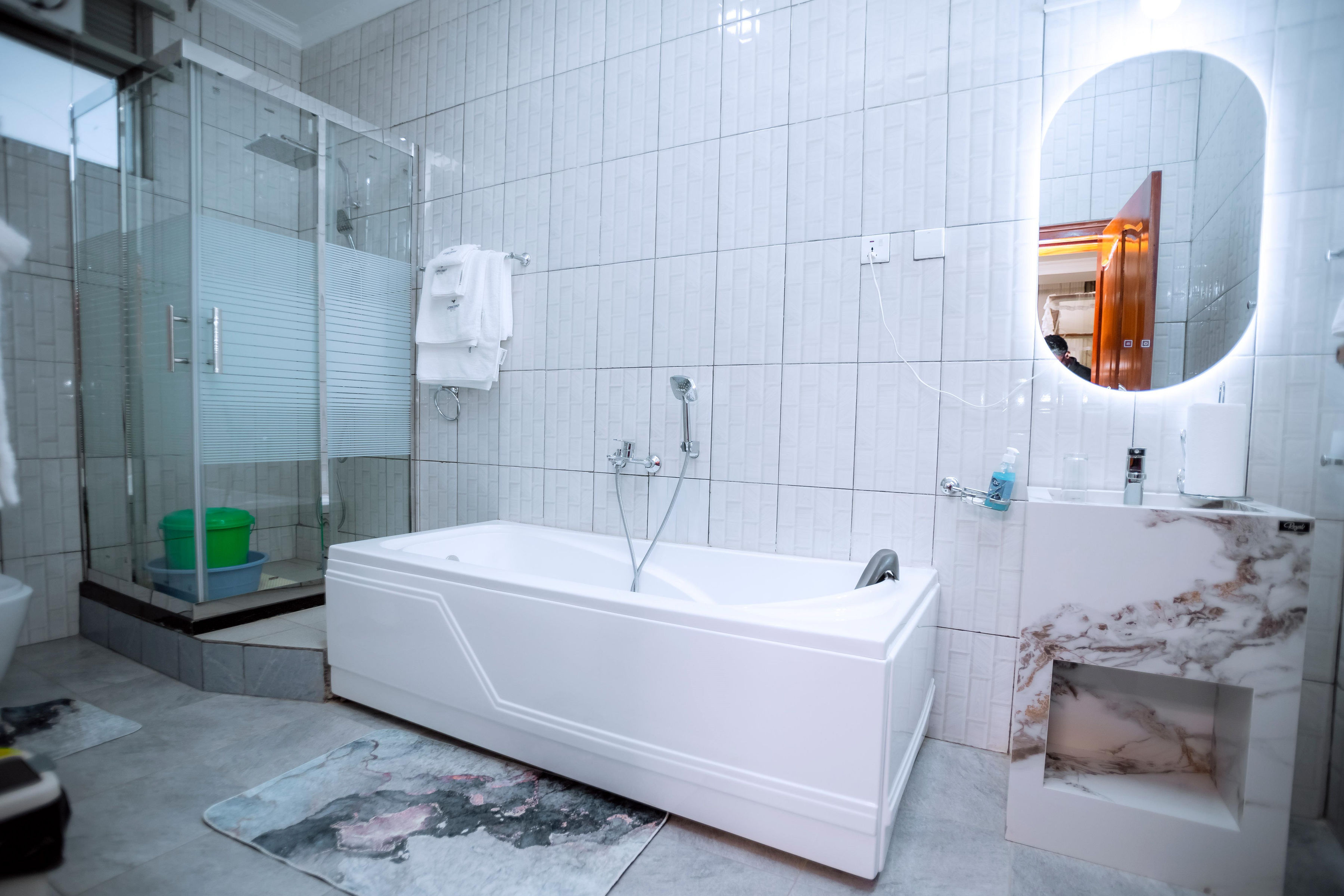 Accommodation - Thumbnail 4