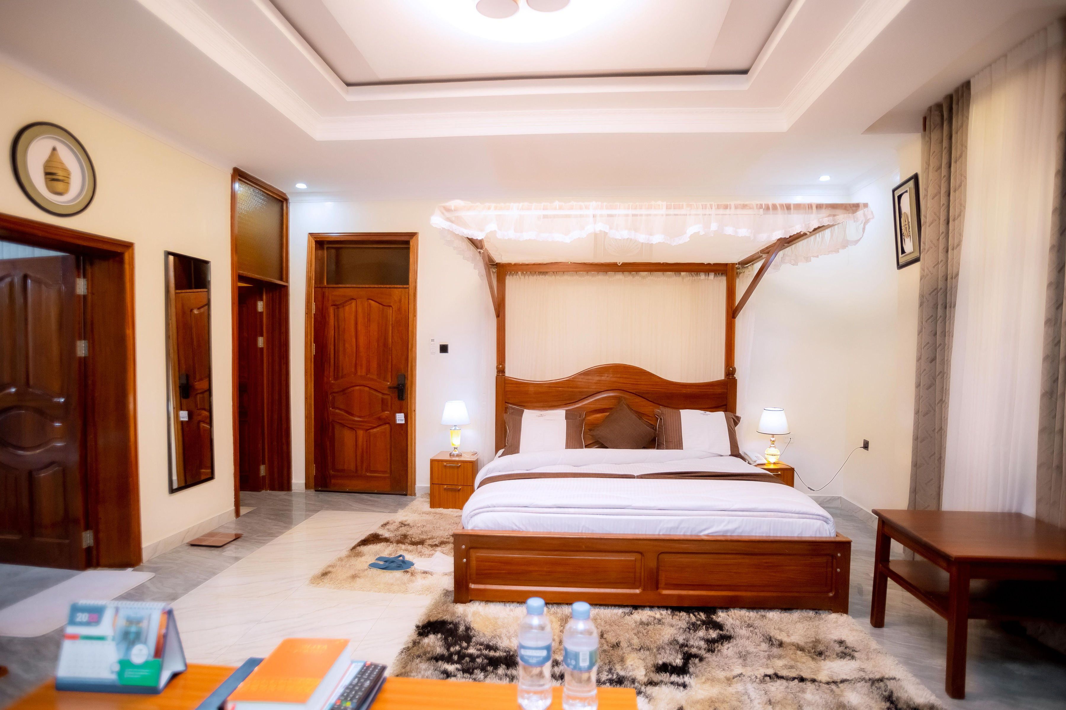 Executive Suite Room - Thumbnail 3