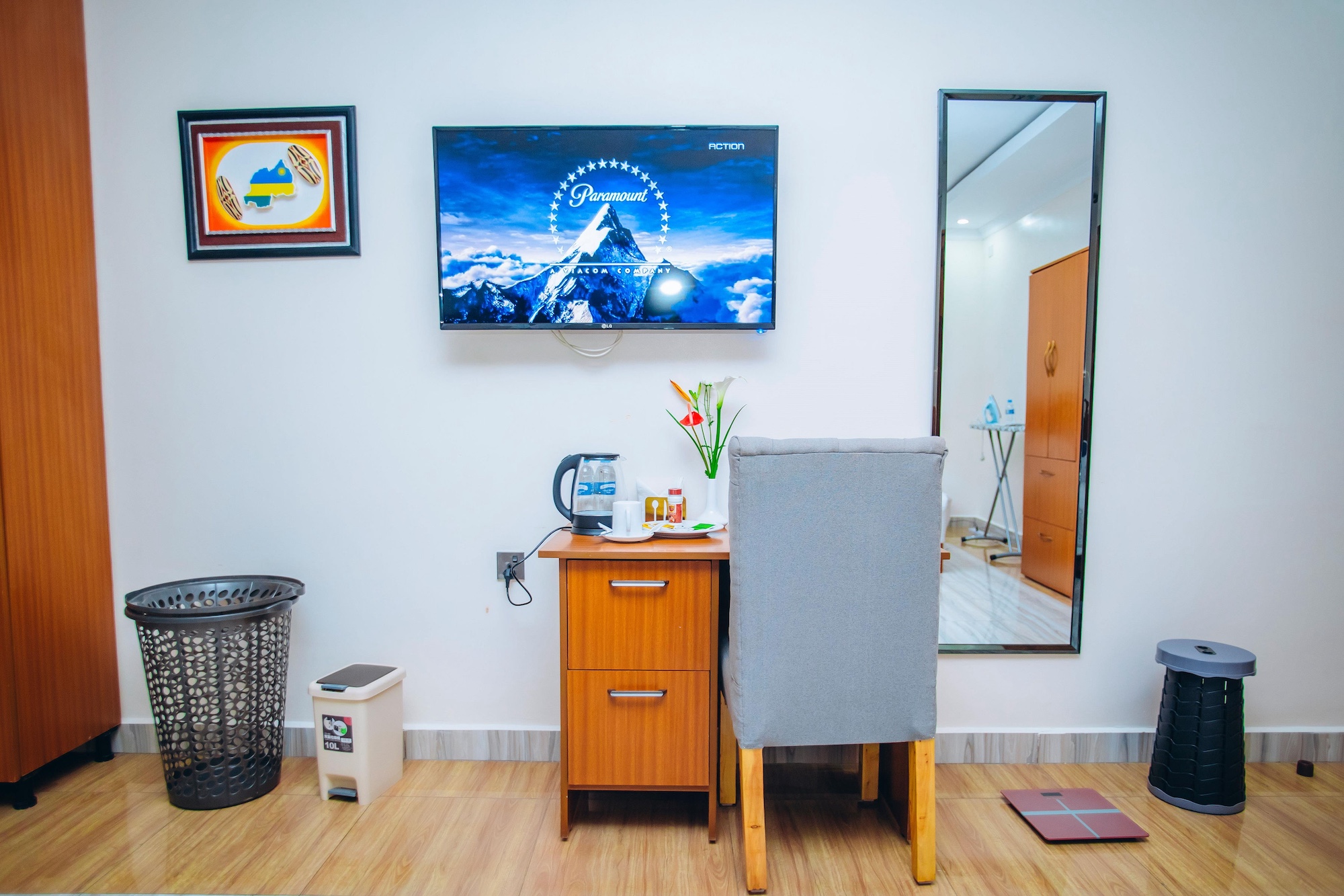 Twin Room - Thumbnail 3