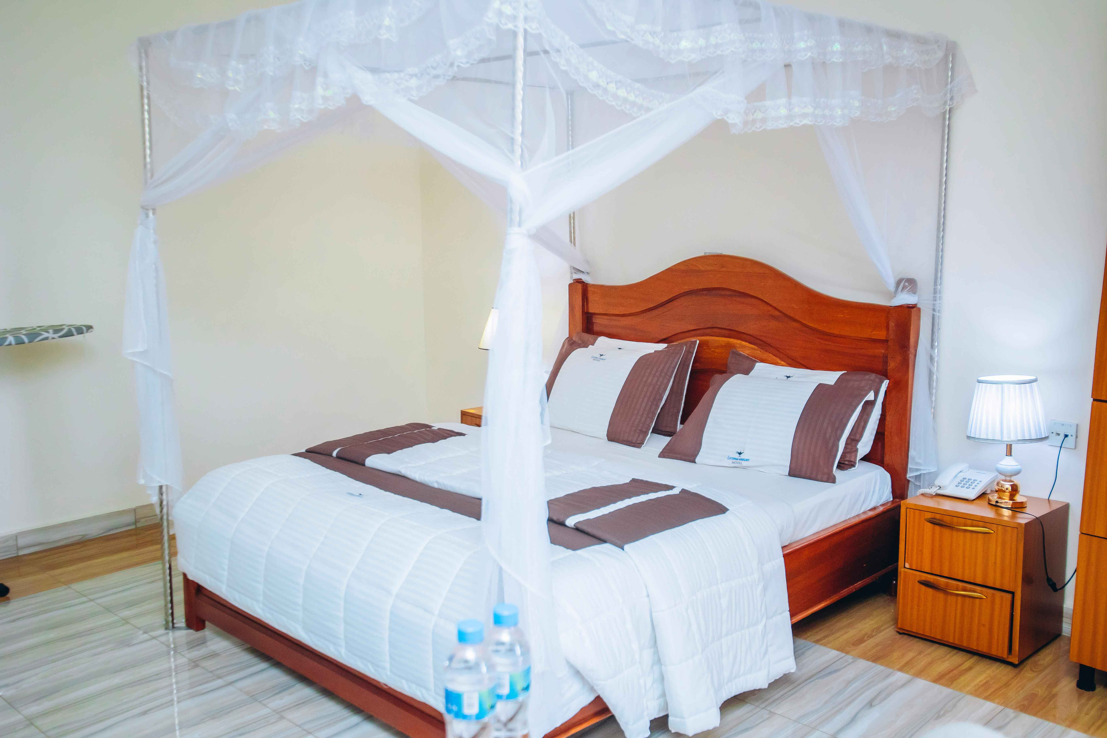 Deluxe Double room - Thumbnail 5